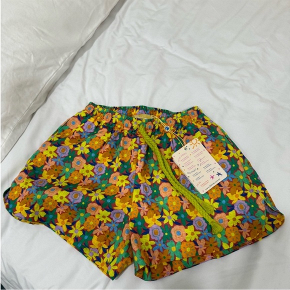 FARM Rio / Fábula Linen Shorts - Picture 6 of 6